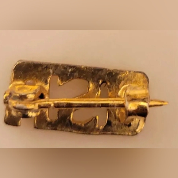 VINTAGE WWII/WW2 US Home Front USO Pin United Service Organizations LAPEL PIN - Picture 2 of 2